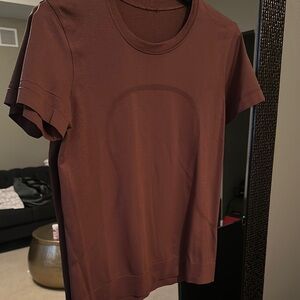 Lululemon swiftly short sleeve